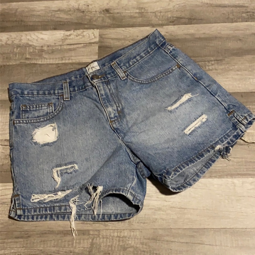 Vintage Calvin Klein women’s jean shorts / size 6